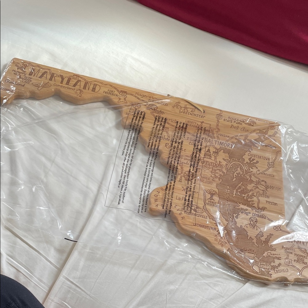 Maryland Shaped Wooden Cutting Board